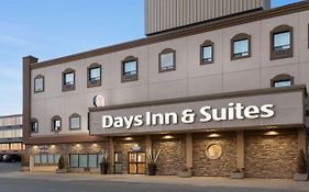 Days Inn & Suites Sault Ste. Marie, On